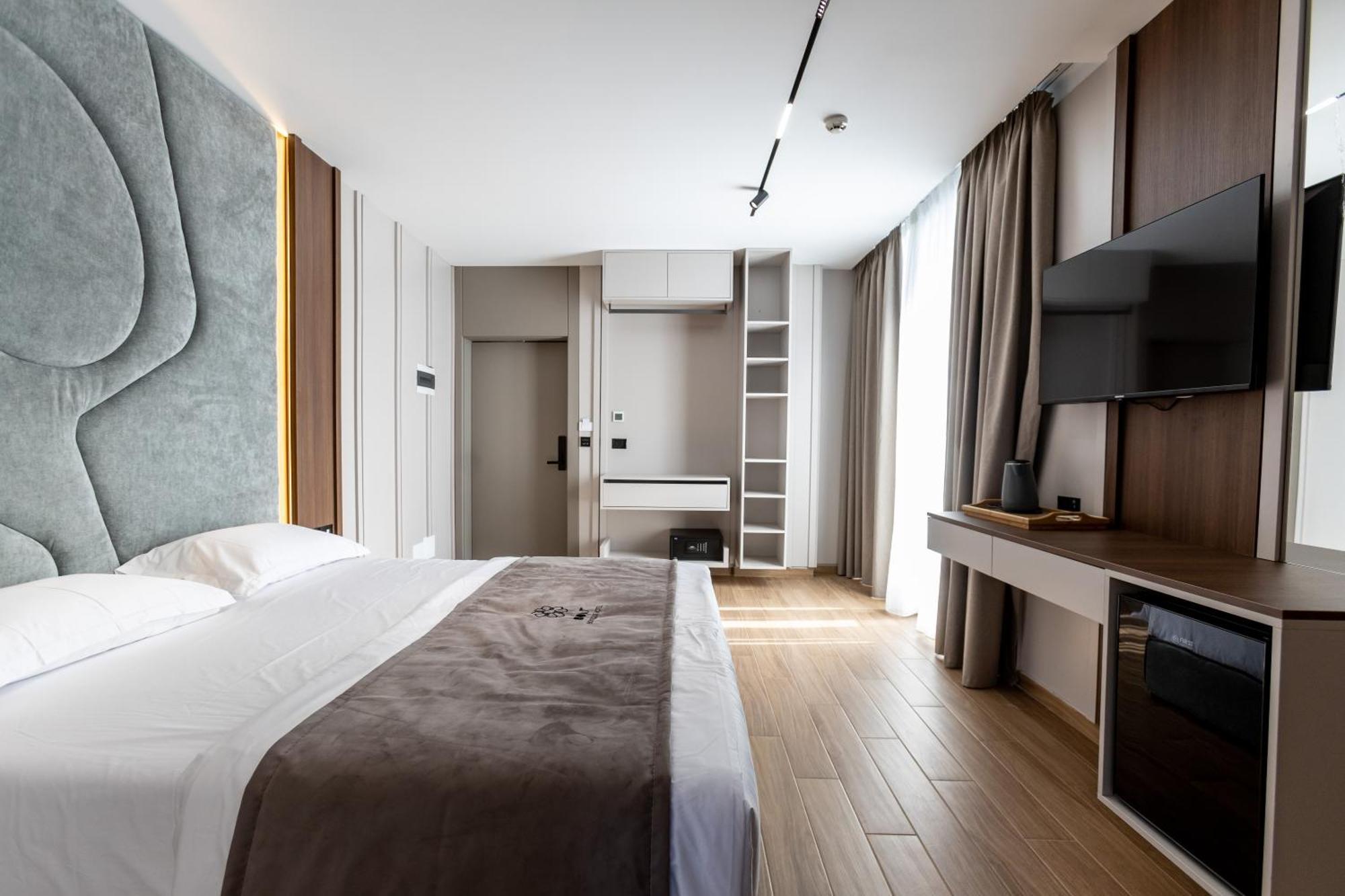 Bolt Boutique Hotel Lezhë Eksteriør billede