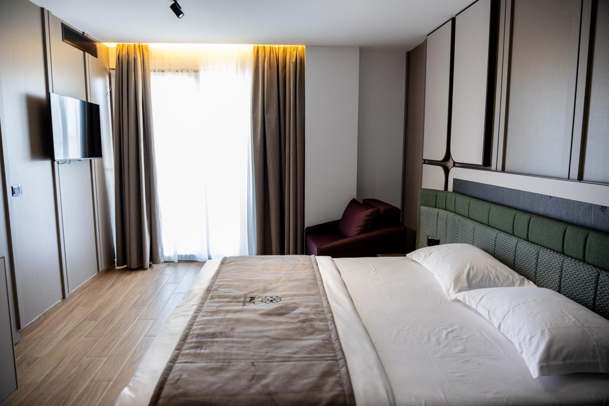 Bolt Boutique Hotel Lezhë Eksteriør billede