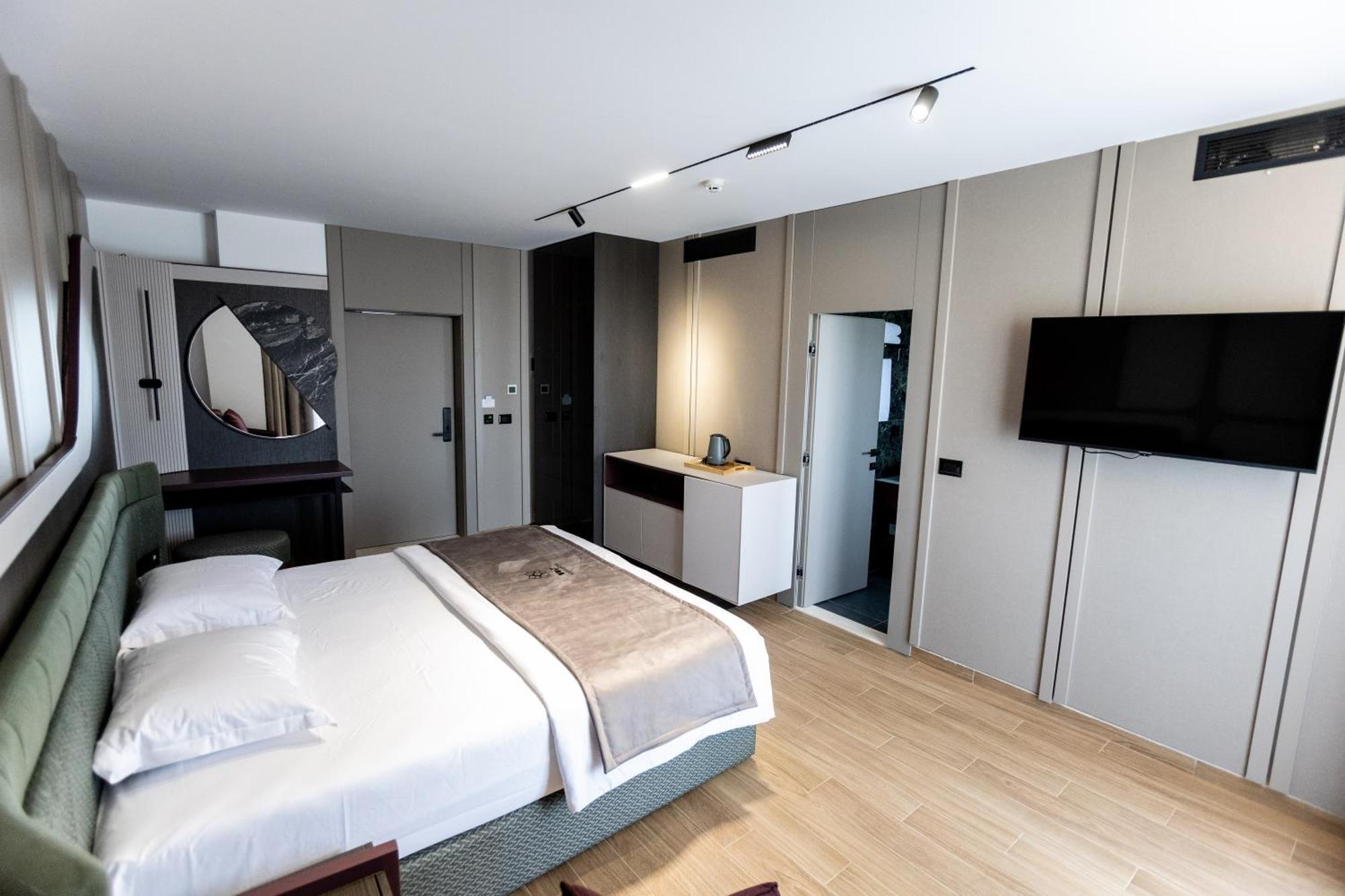 Bolt Boutique Hotel Lezhë Eksteriør billede
