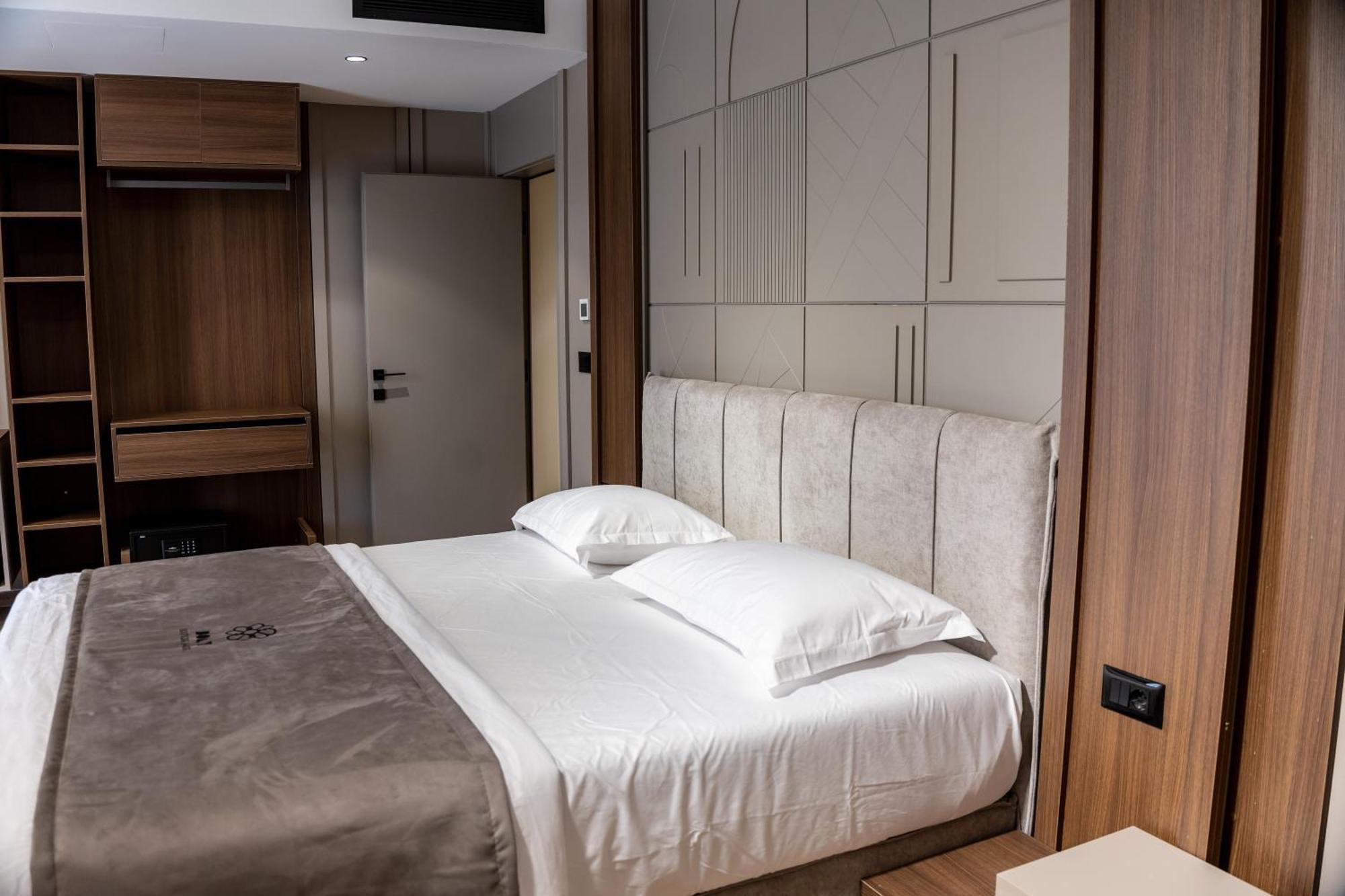 Bolt Boutique Hotel Lezhë Eksteriør billede