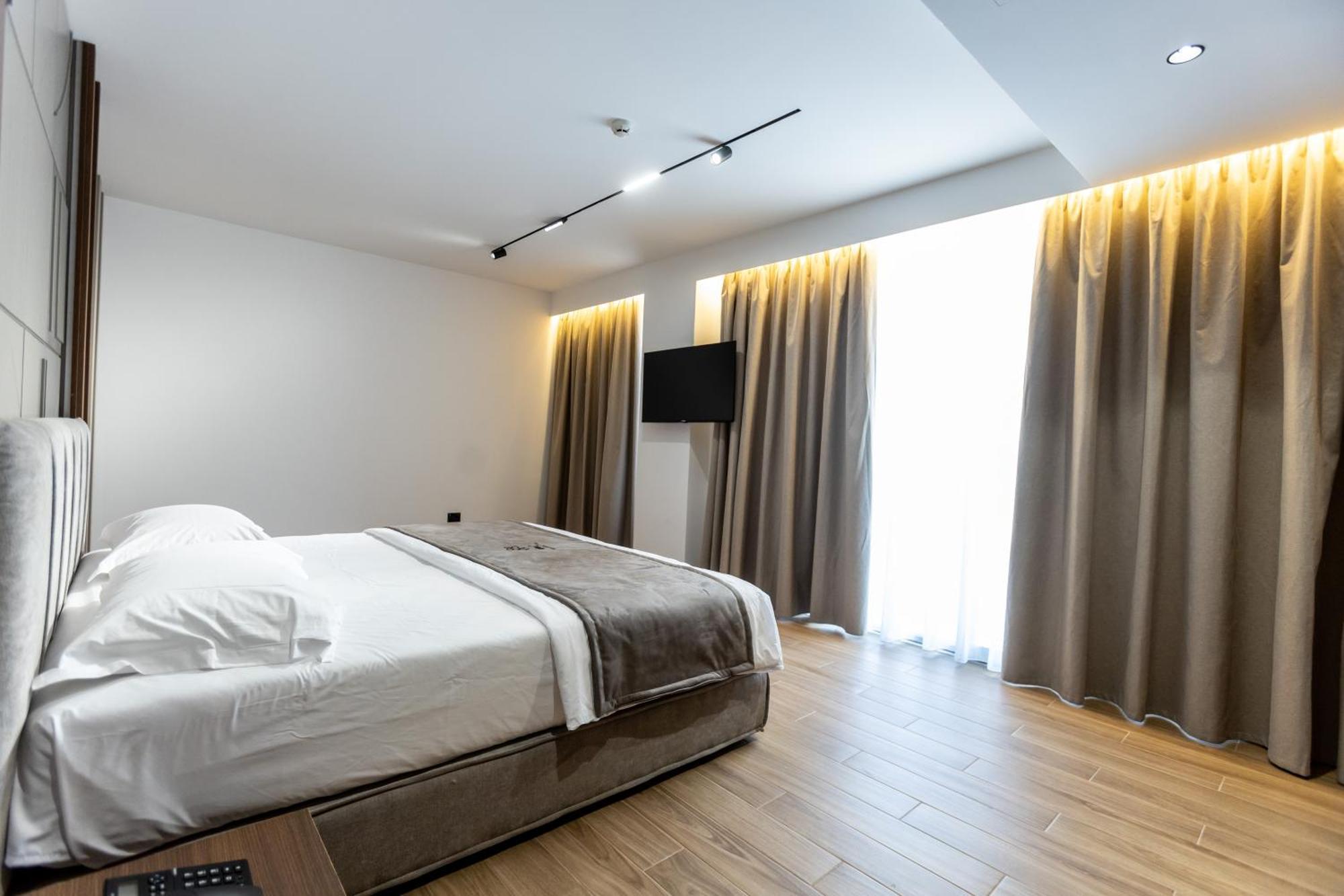 Bolt Boutique Hotel Lezhë Eksteriør billede